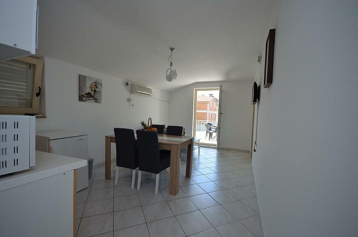 Apartmani Ana Tribalj エクステリア 写真