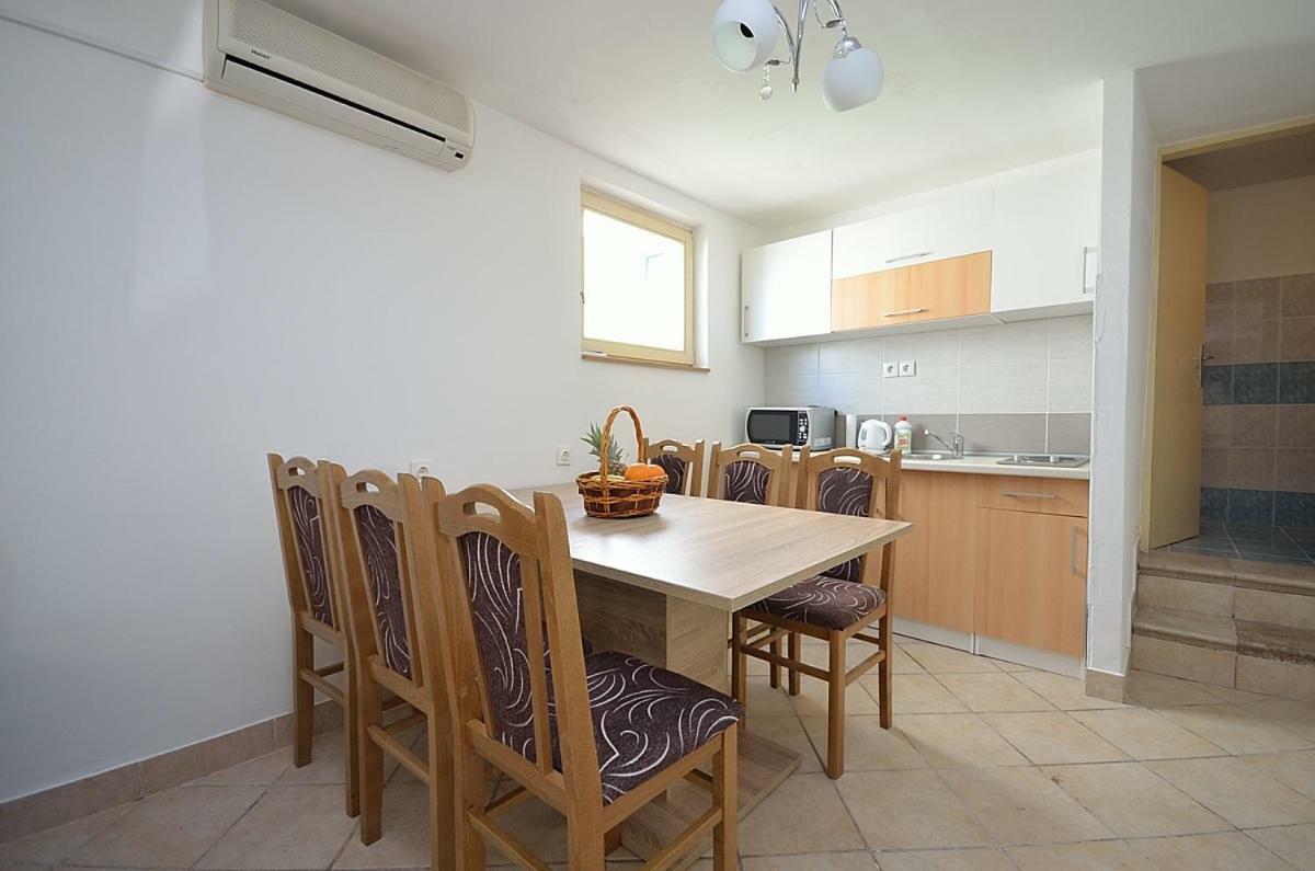 Apartmani Ana Tribalj エクステリア 写真