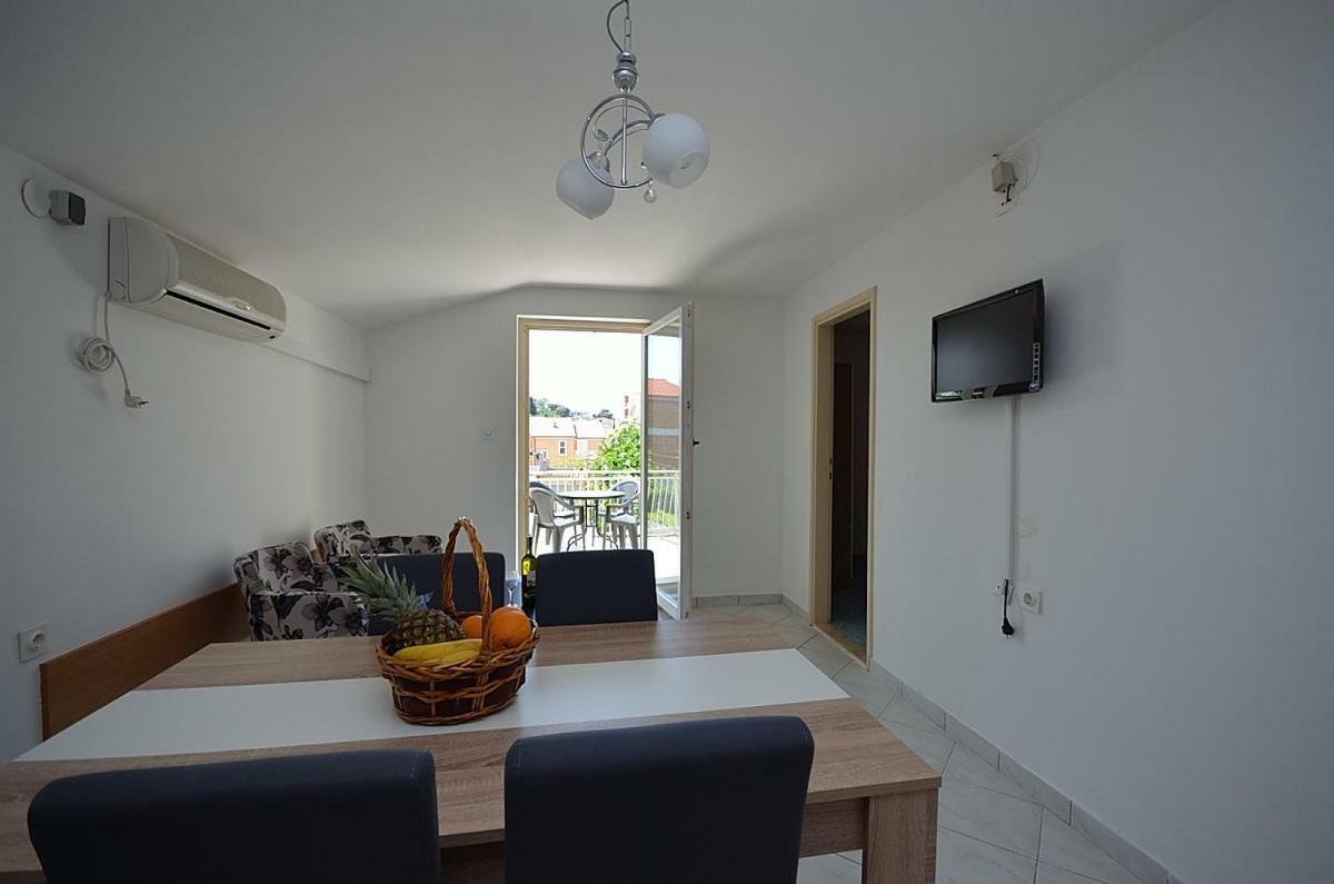 Apartmani Ana Tribalj エクステリア 写真